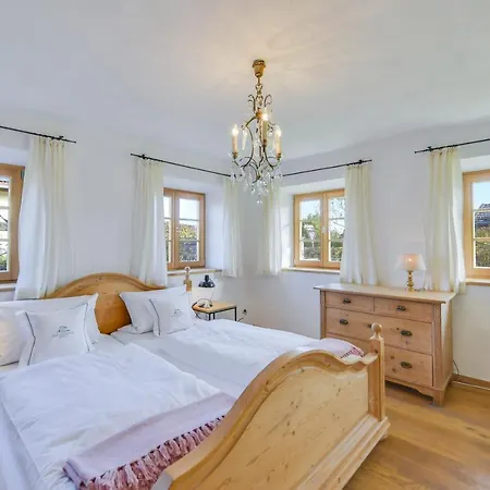 Appartement Ferienwohnung Kneissl Alte Gendarmerie *