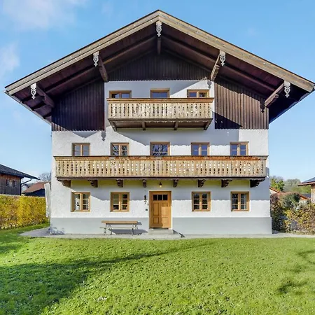 Ferienwohnung Kneissl Alte Gendarmerie * Übersee